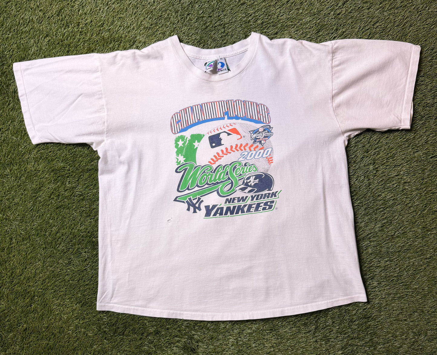 Vintage 2000 NY Yankees Champs T Shirt