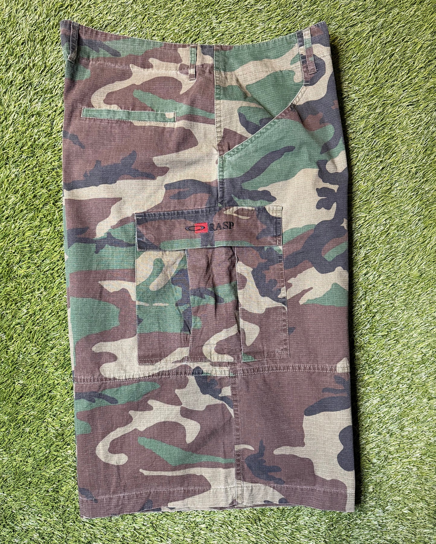 GV Gallery Raspberry 3/4 Shorts