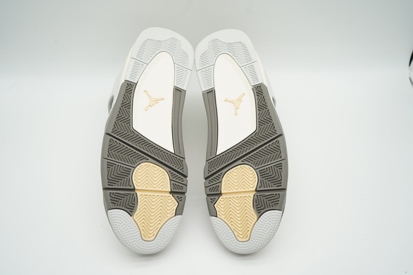 Jordan 4 Retro SE Craft Photon Dust