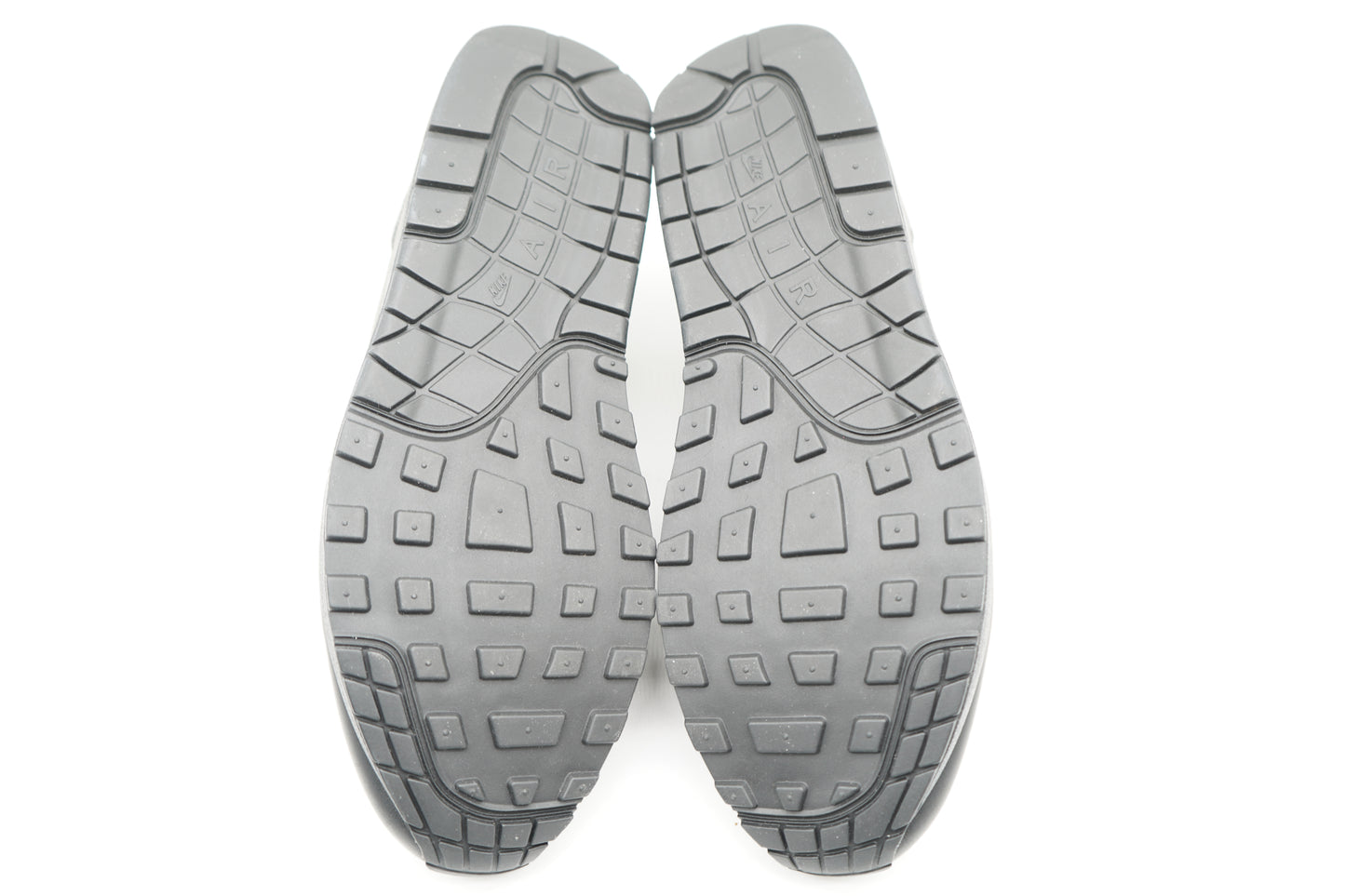 Nike Air Max 1 '87 SP Supreme Black White