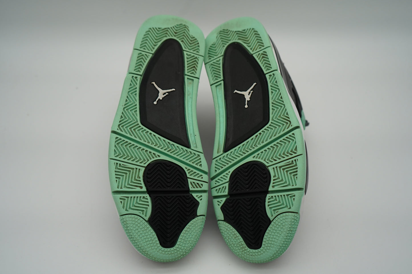 Jordan 4 Retro Green Glow