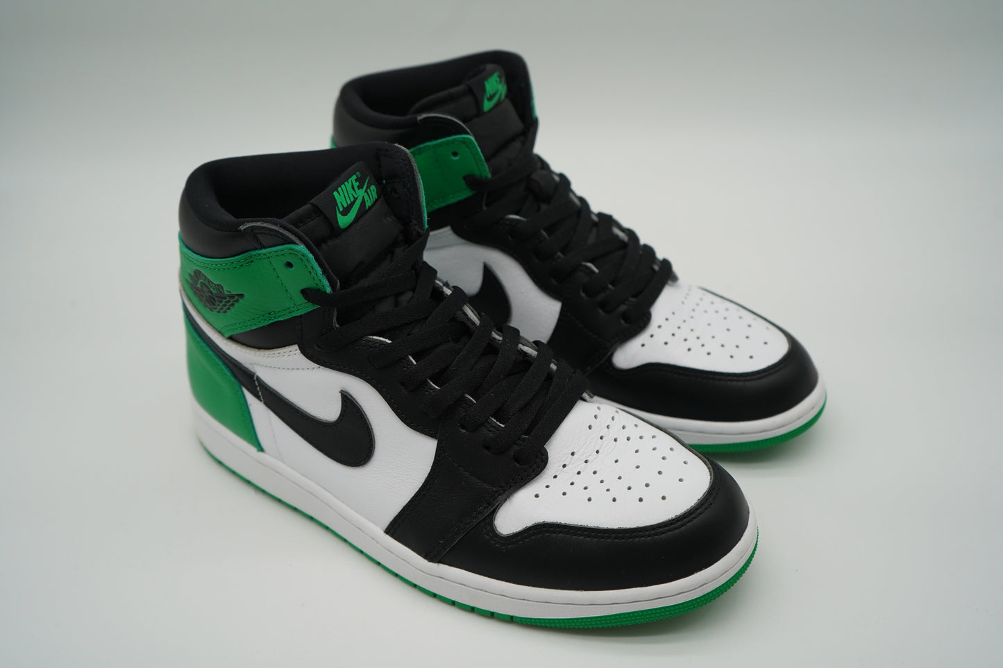 Jordan 1 Retro High OG Lucky Green
