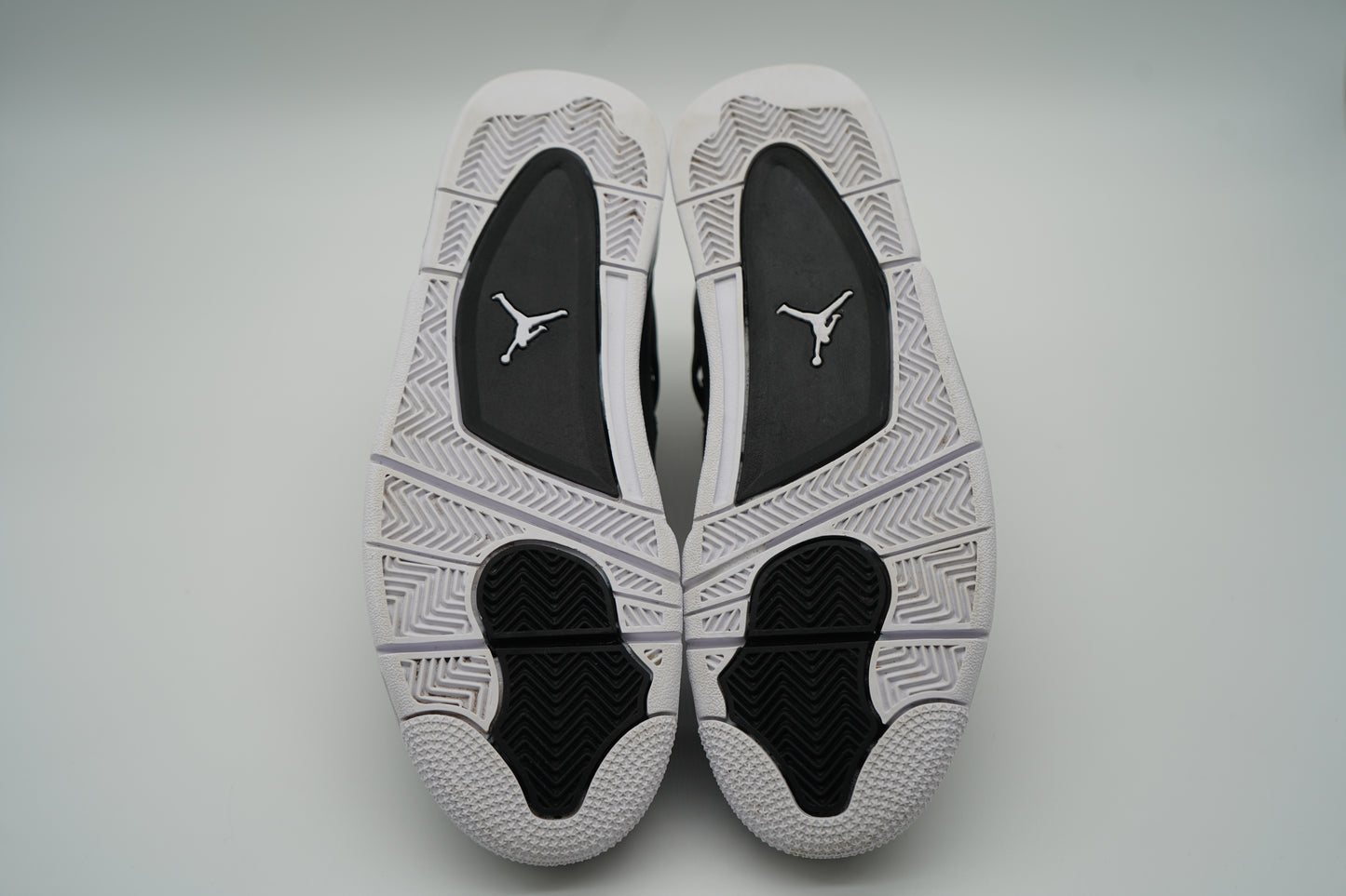 Jordan 4 Retro Fear (2024)