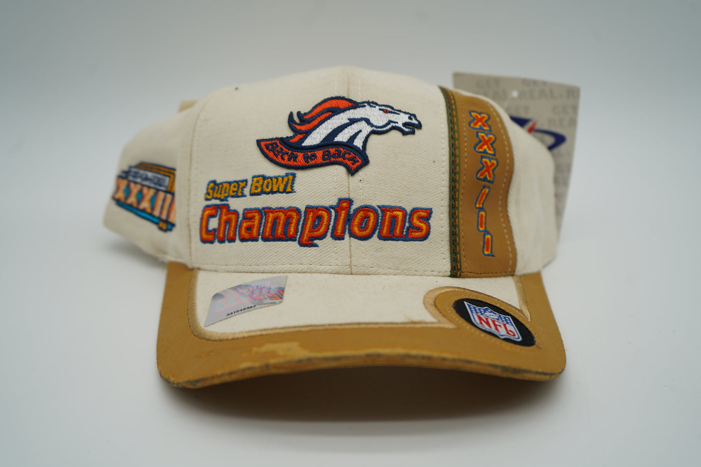 NWT Vintage 90's Denver Broncos strapback hat