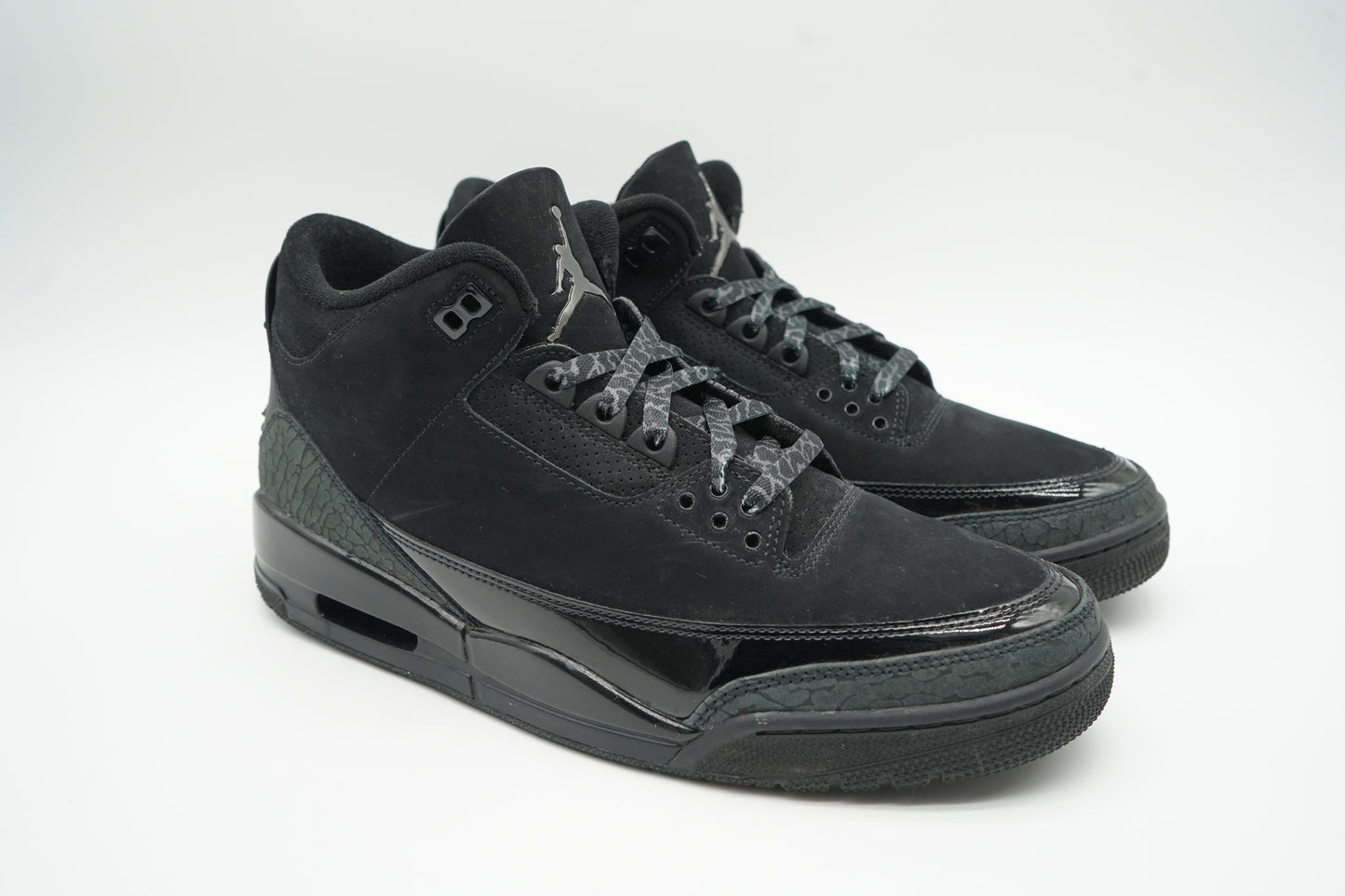 Jordan 3 Retro Black Cat (2025)