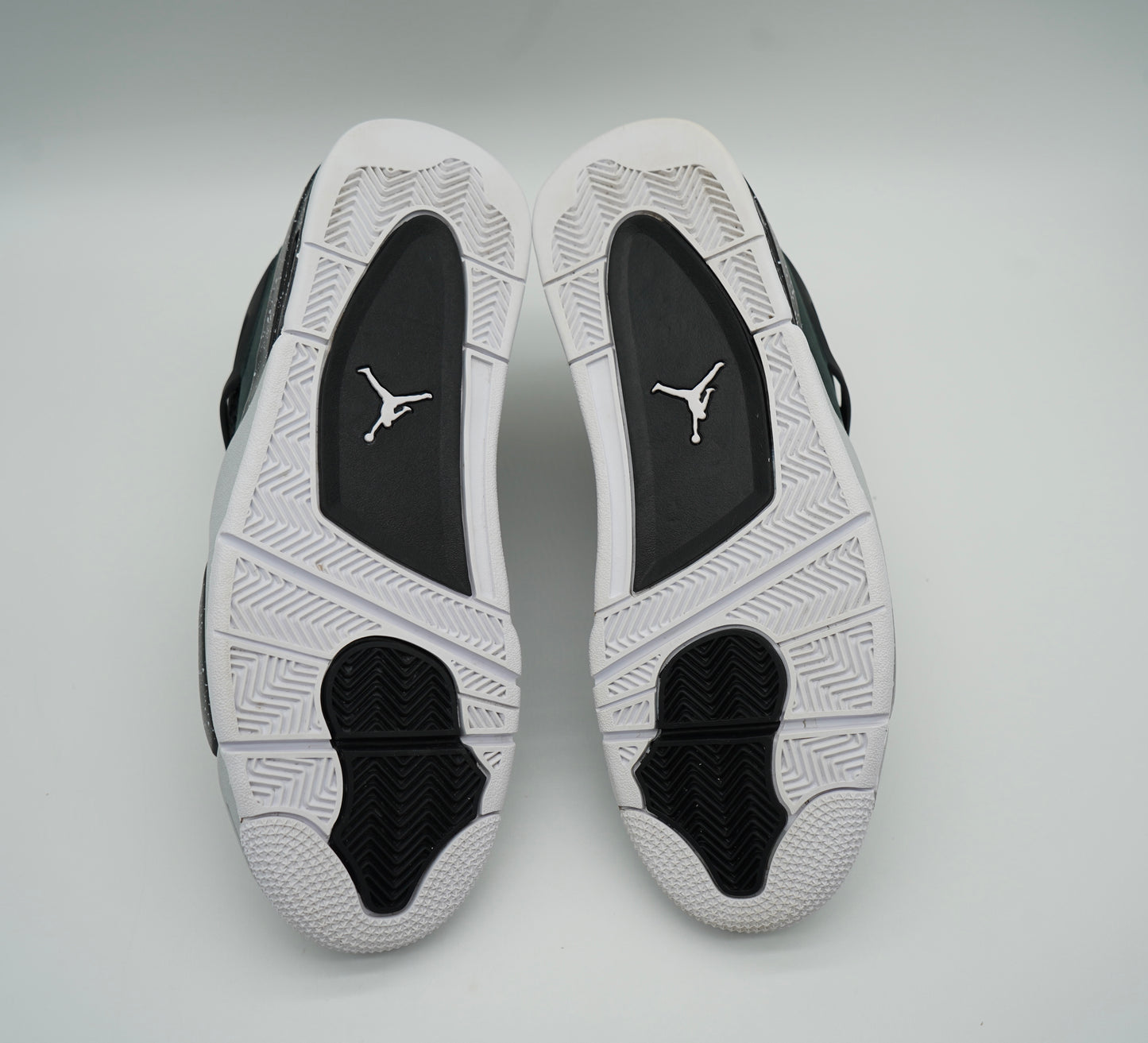 Jordan 4 Retro Fear (2024)
