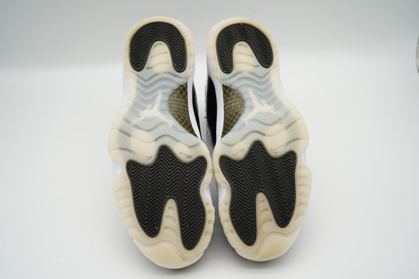 Jordan 11 Retro DMP Gratitude (2023)