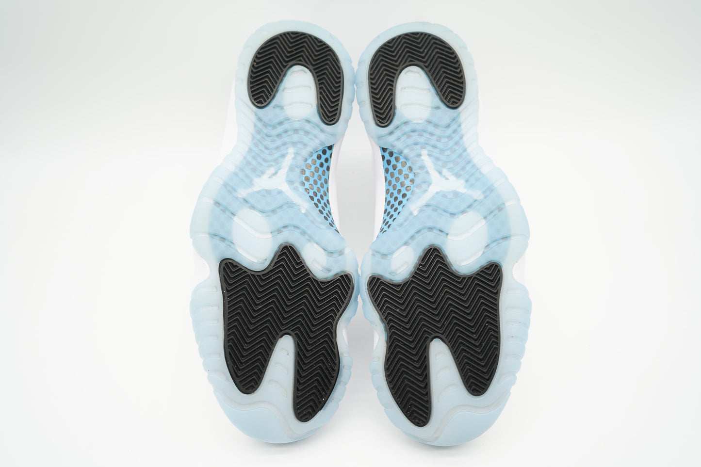 Jordan 11 Retro Legend Blue (2024)