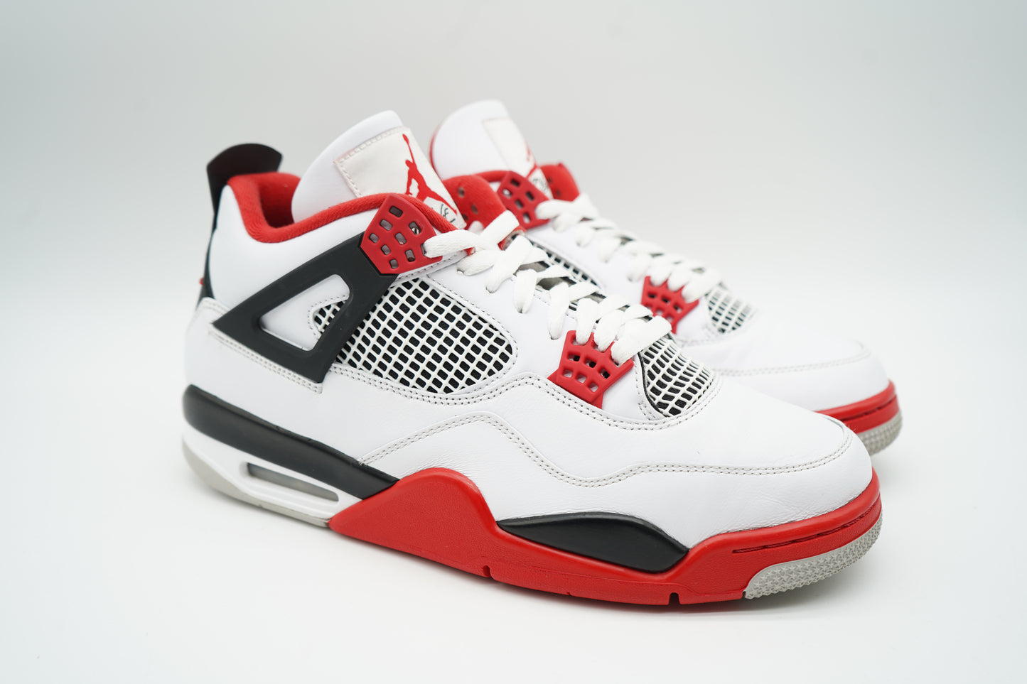 Jordan 4 Retro Fire Red (2020)