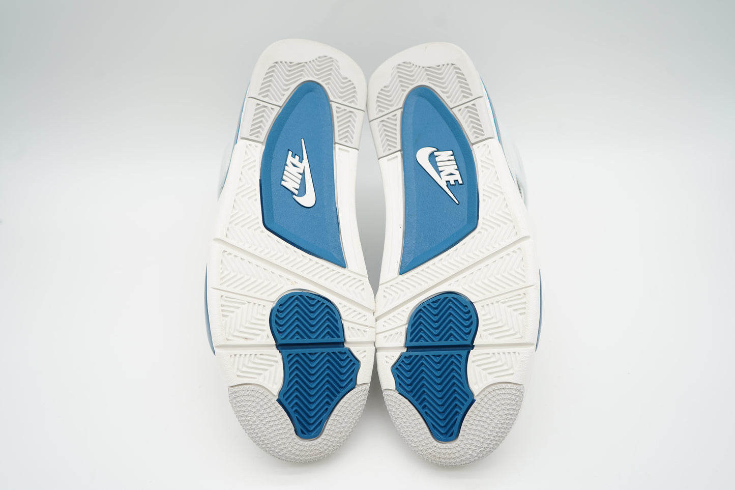 Jordan 4 Retro Military Blue (2024)