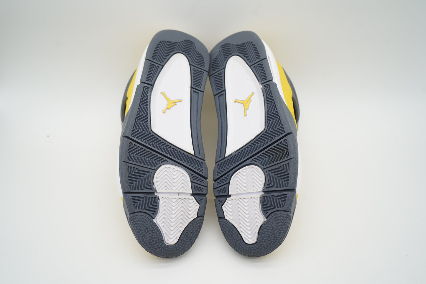 Jordan 4 Retro Lightning (2021)