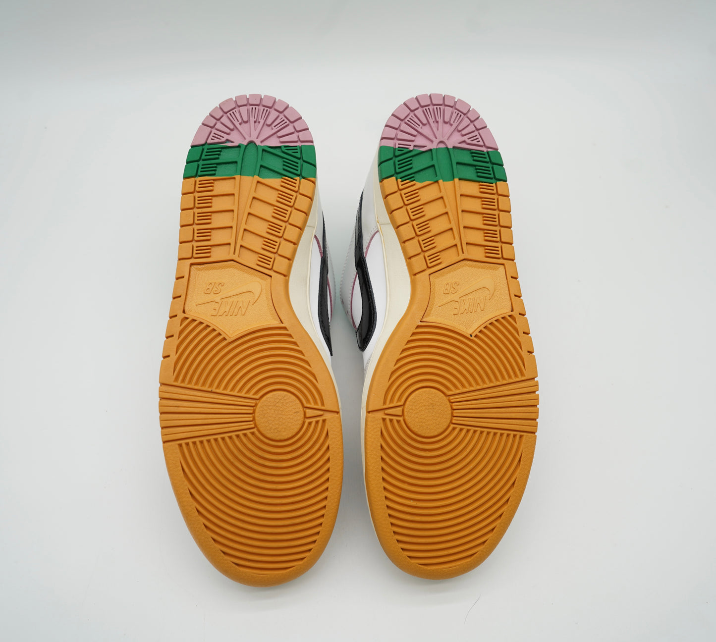 Nike SB Dunk Low CSEF