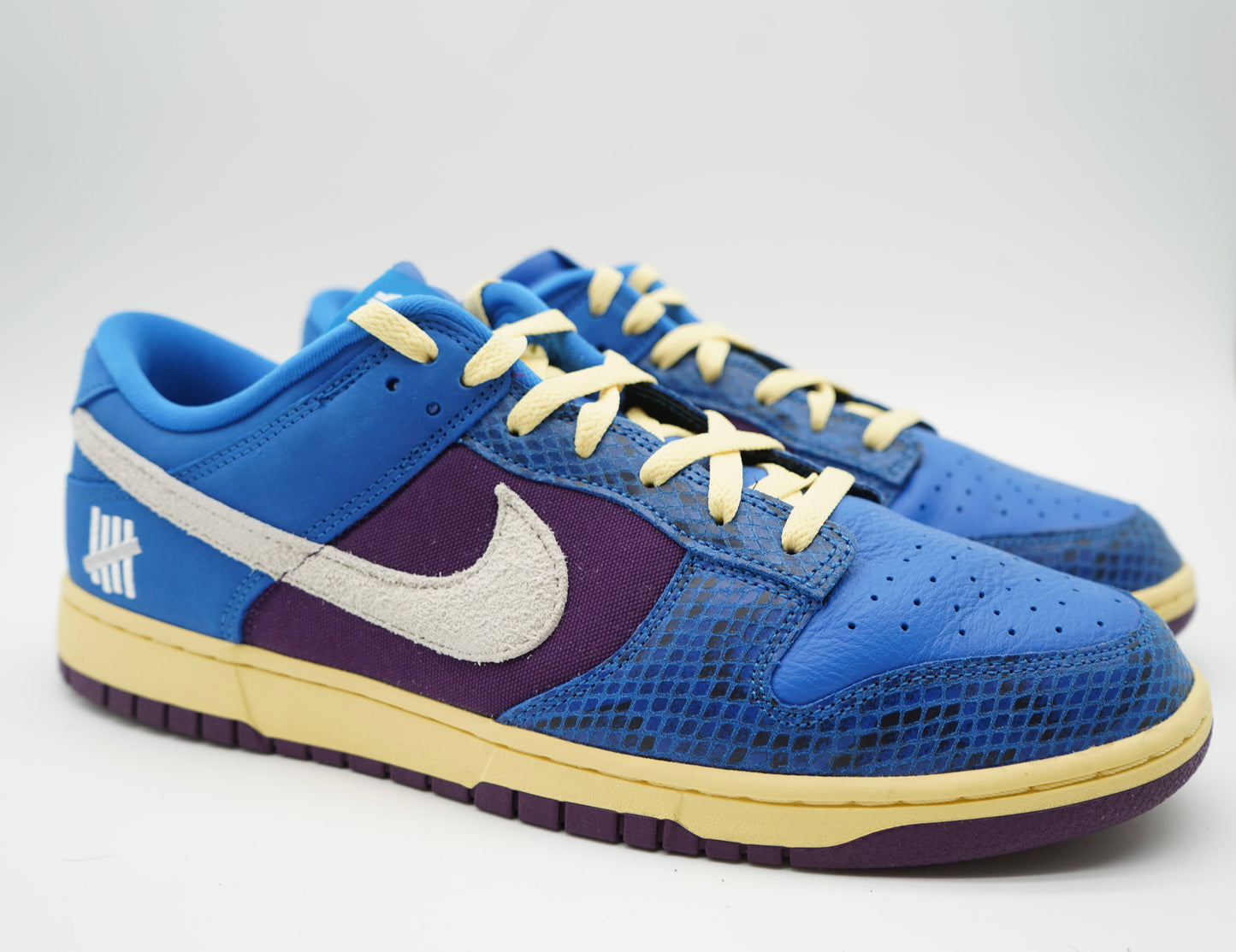 Nike Dunk Low Undefeated 5 On It Dunk vs. AF1