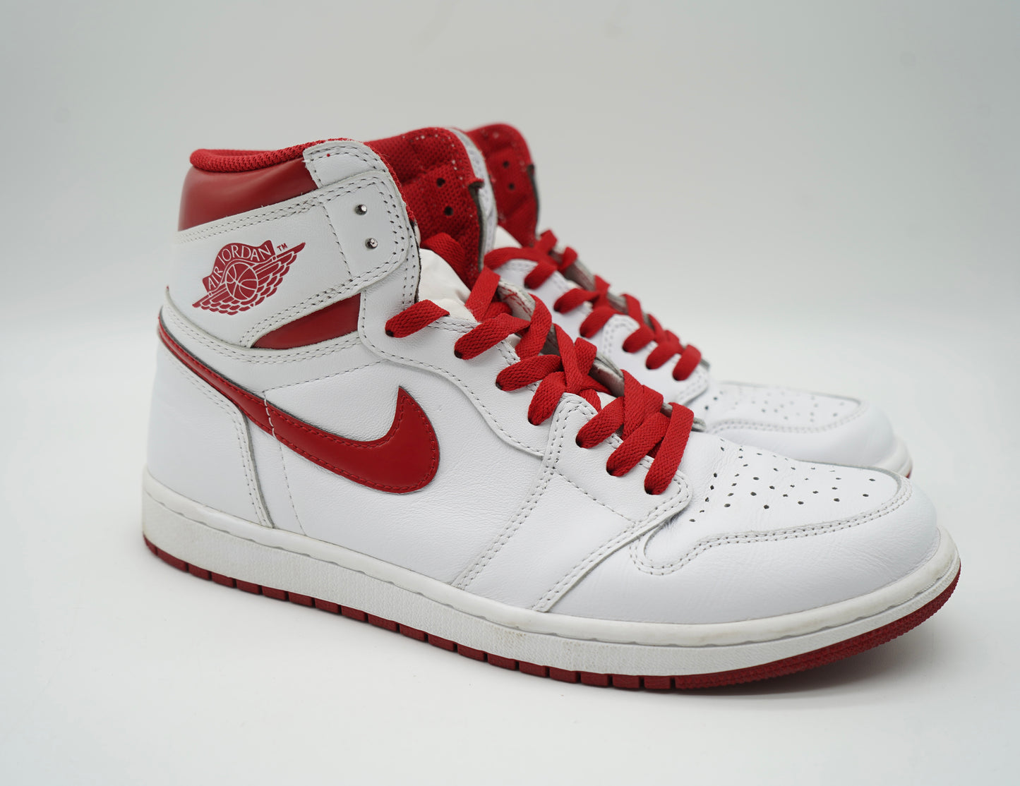 Jordan 1 Retro Metallic Red (2017)