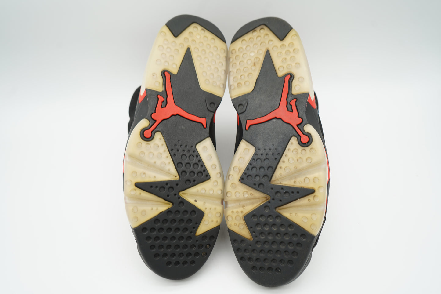 Jordan 6 Retro Black Infrared (2019)