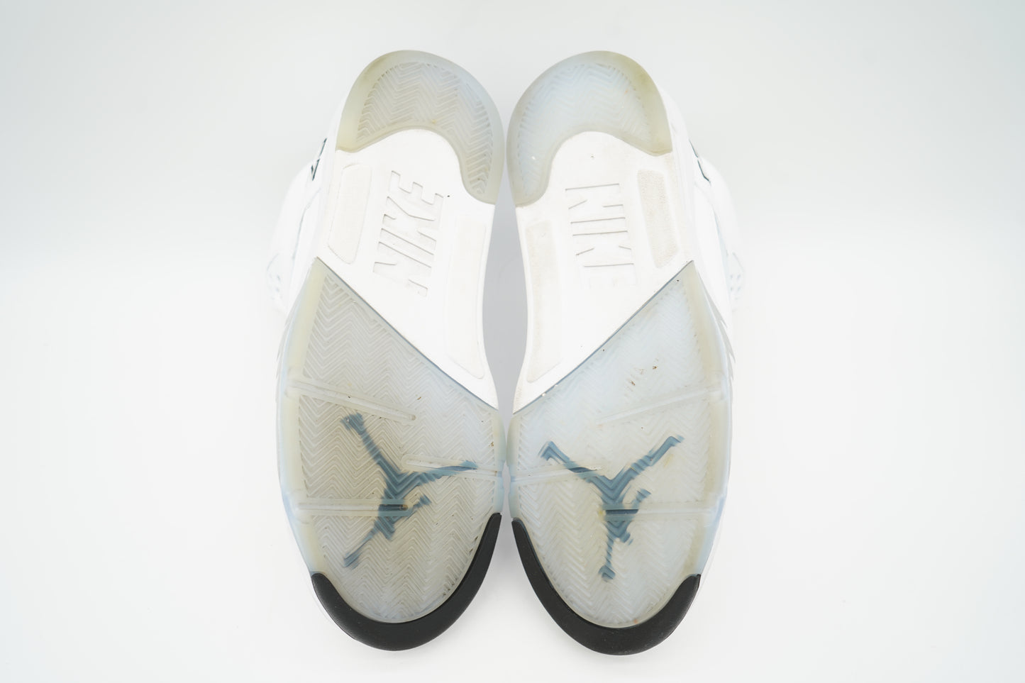 Jordan 5 Retro White Metallic (2026)