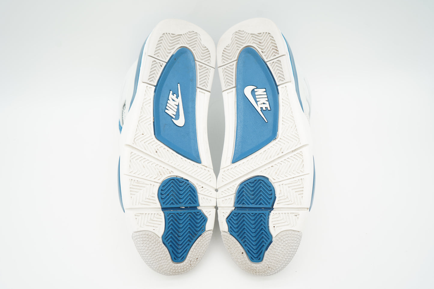 Jordan 4 Retro Military Blue (2024)