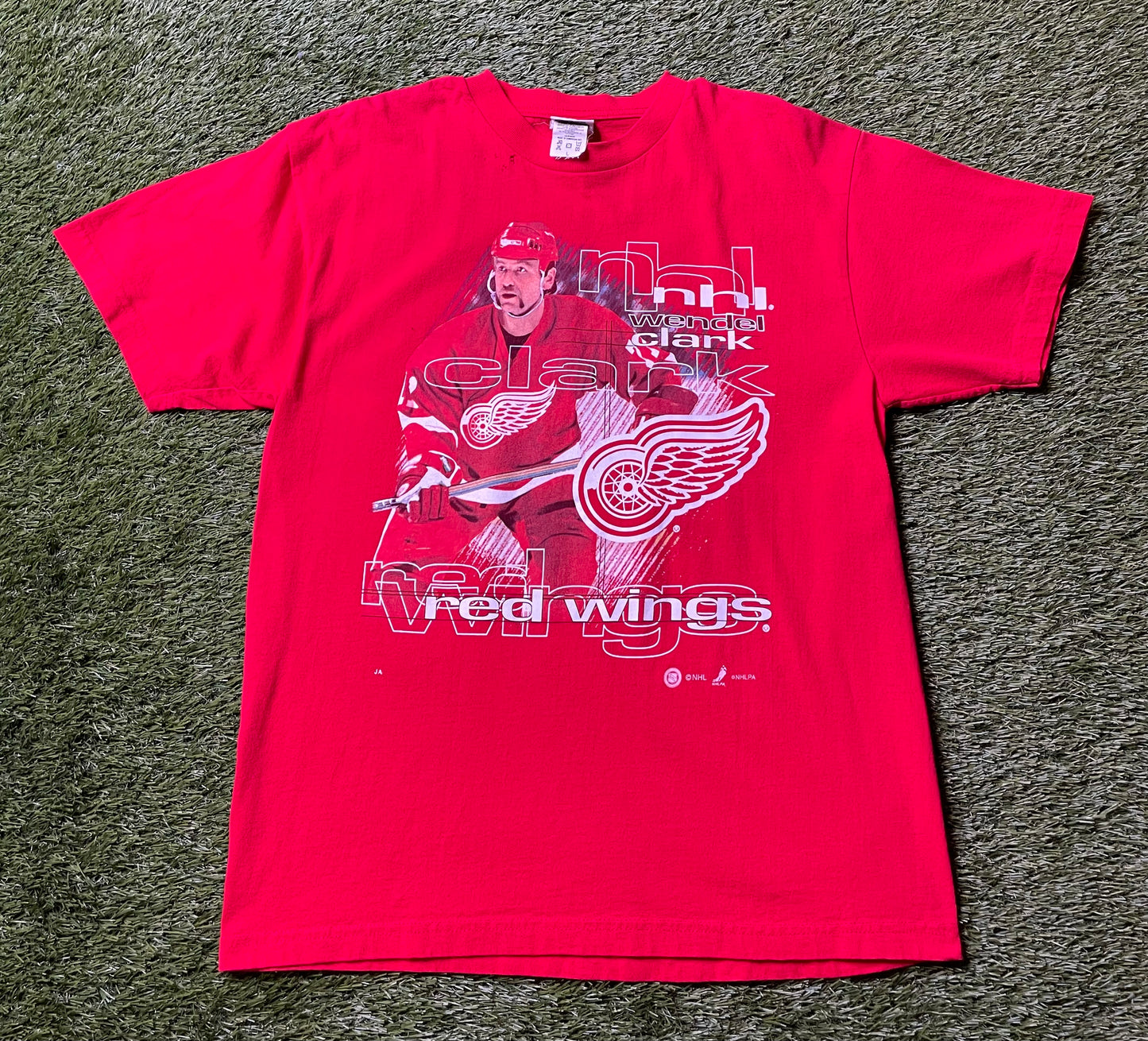 Vintage Detroit Red Wings Wendell Clark Player T Shirt