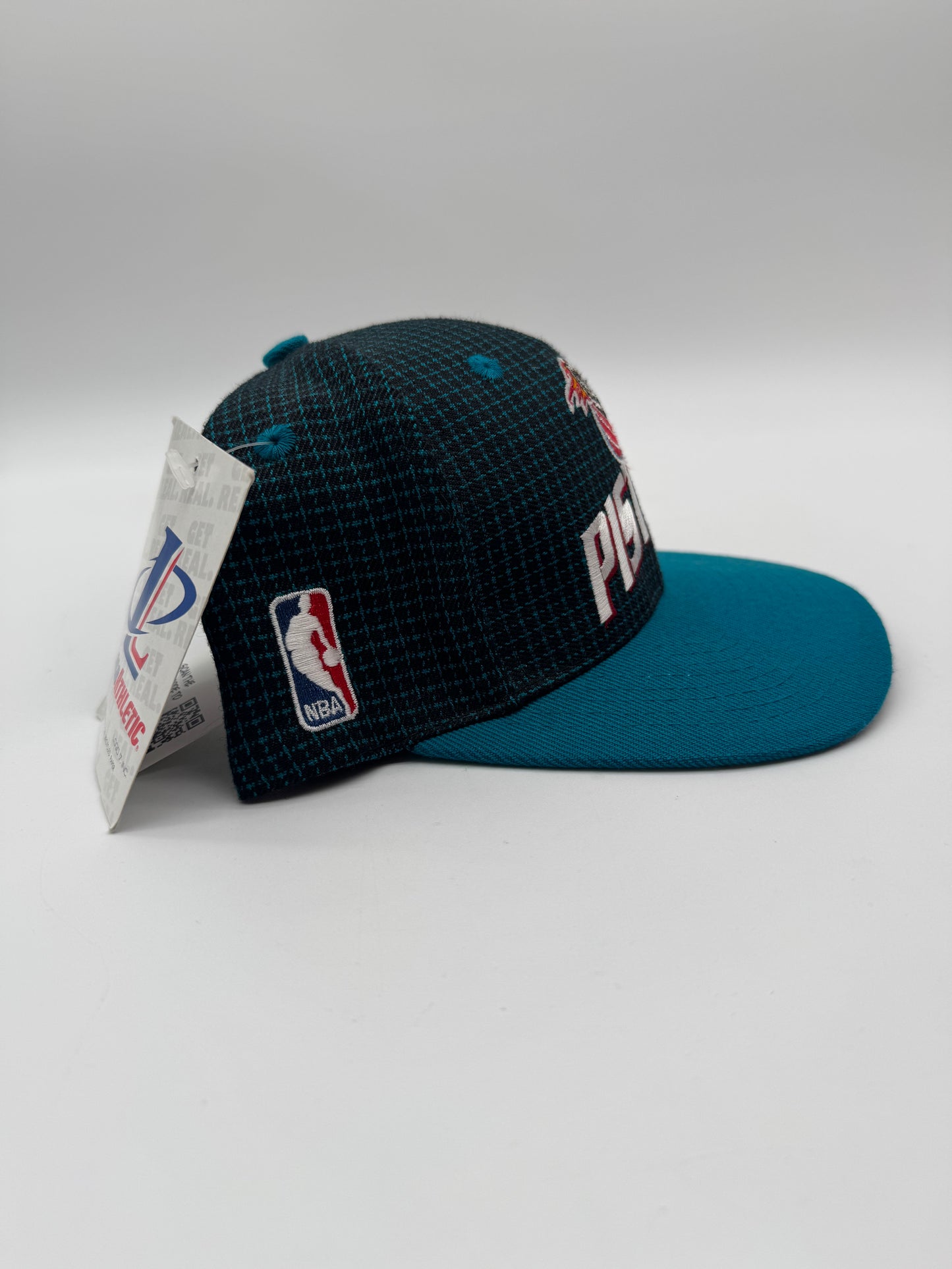 Vintage NBA Detroit Pistons Logo Athletics Snapback Hat