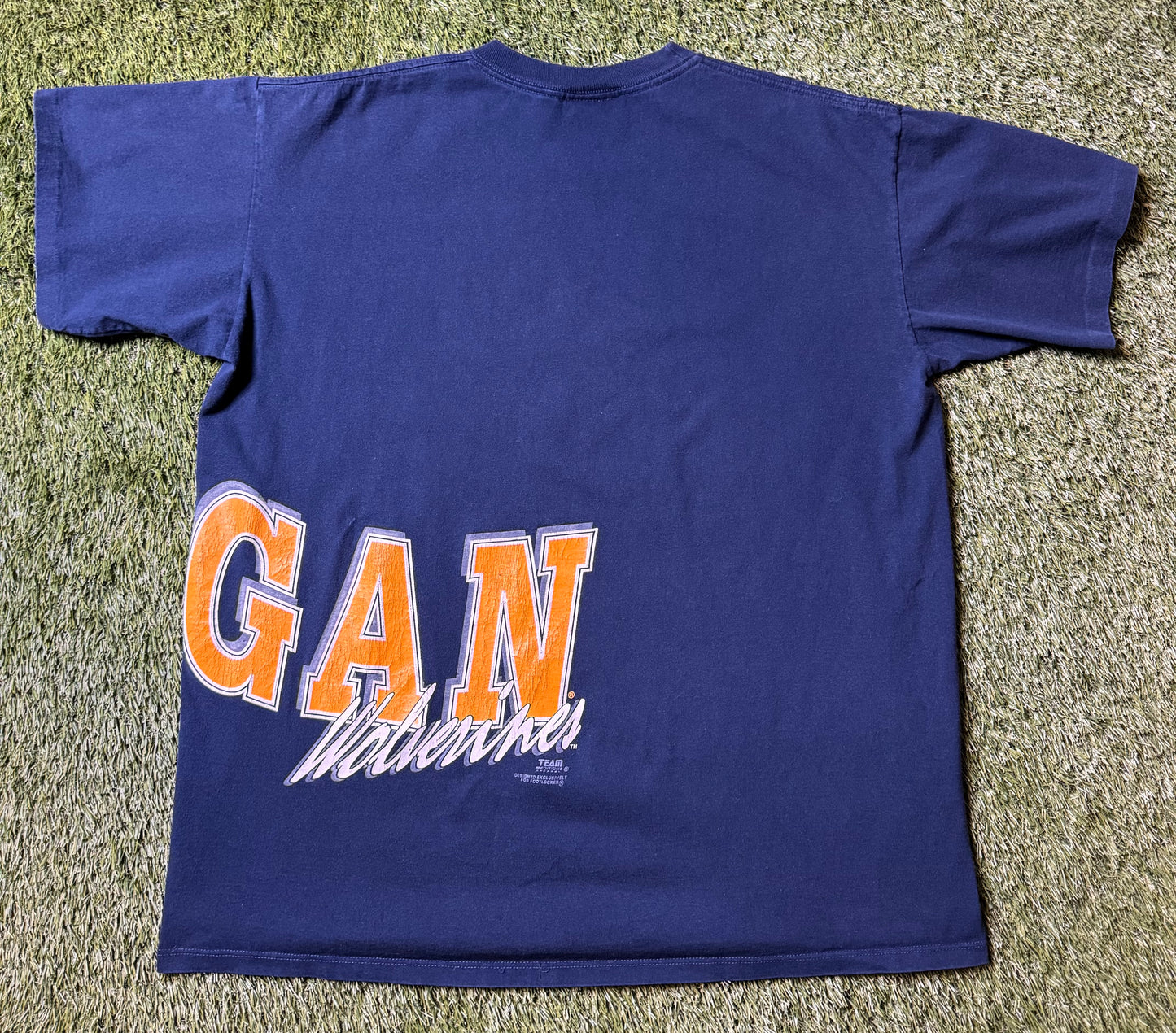 Vintage UofM Wrap Around T Shirt