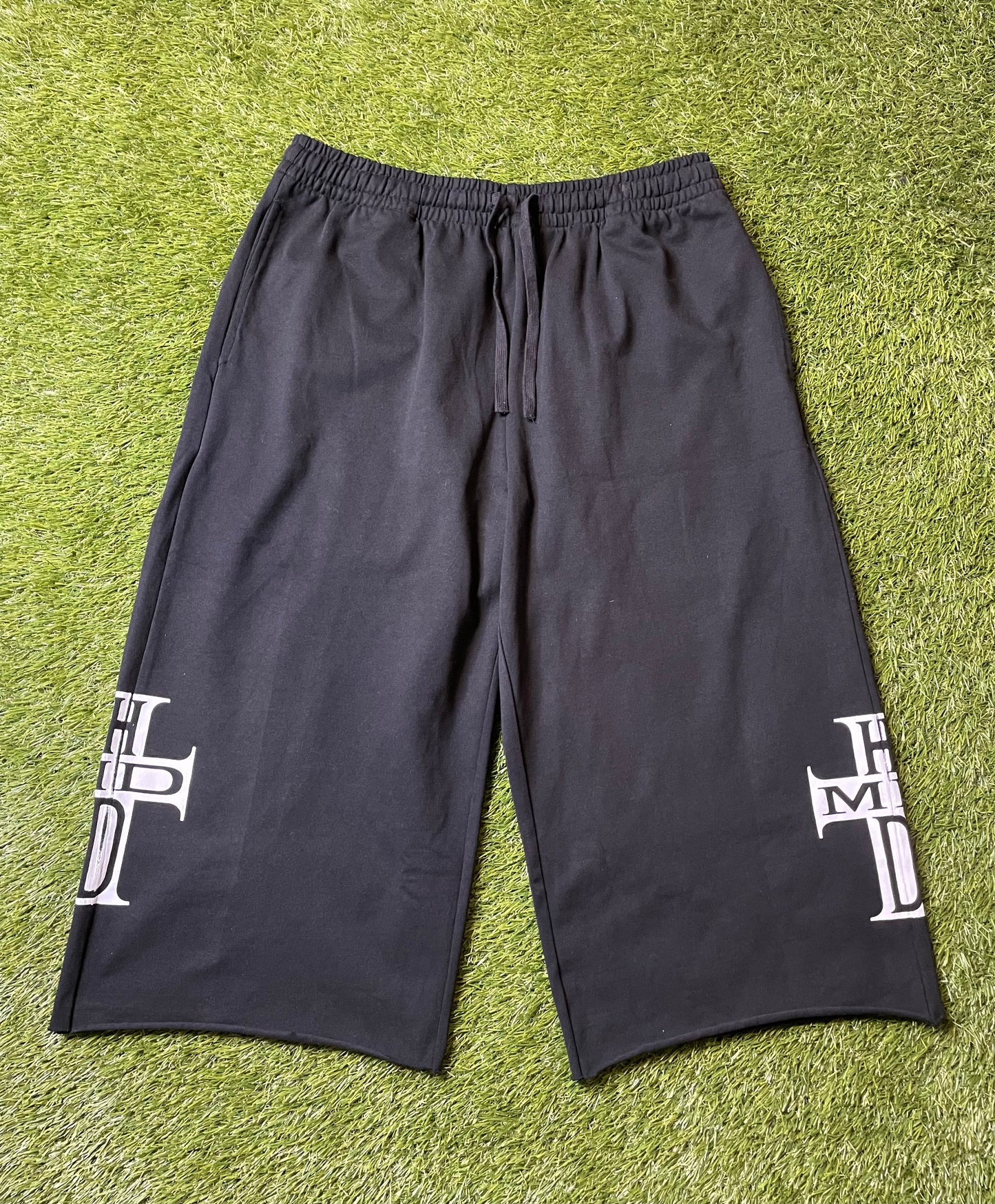 HMDD 3/4 Black Shorts