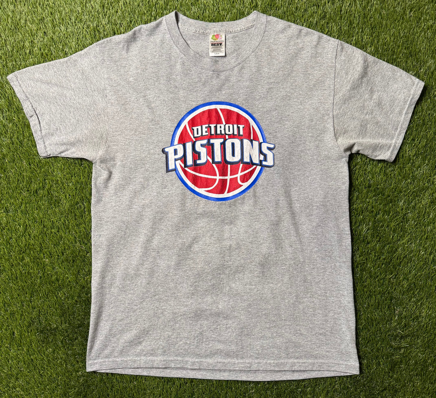 Vintage 2000's Detroit Pistons T Shirt