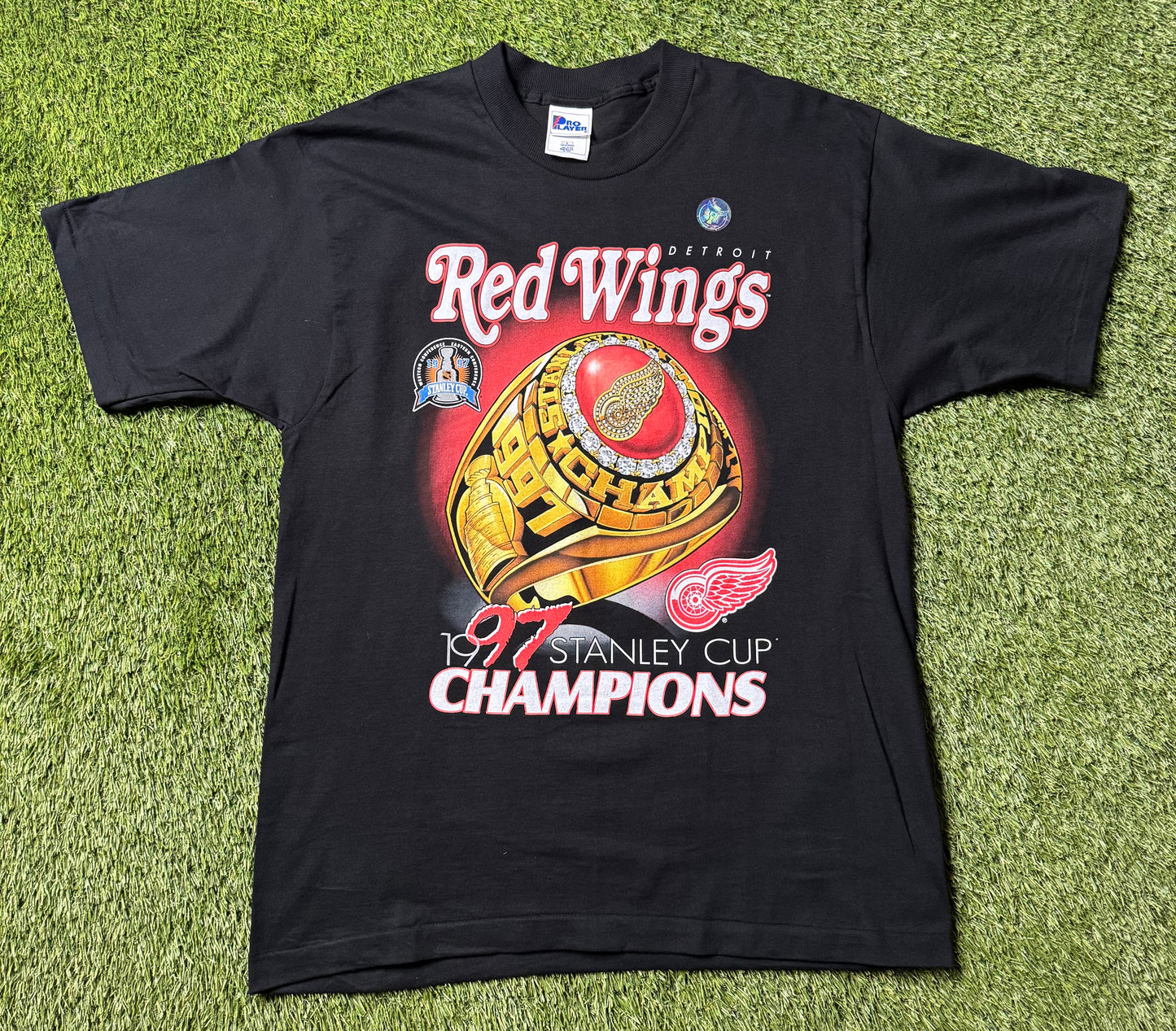 Vintage NWT 1997 Detroit Red Wings Stanley Cup Champs T Shirt