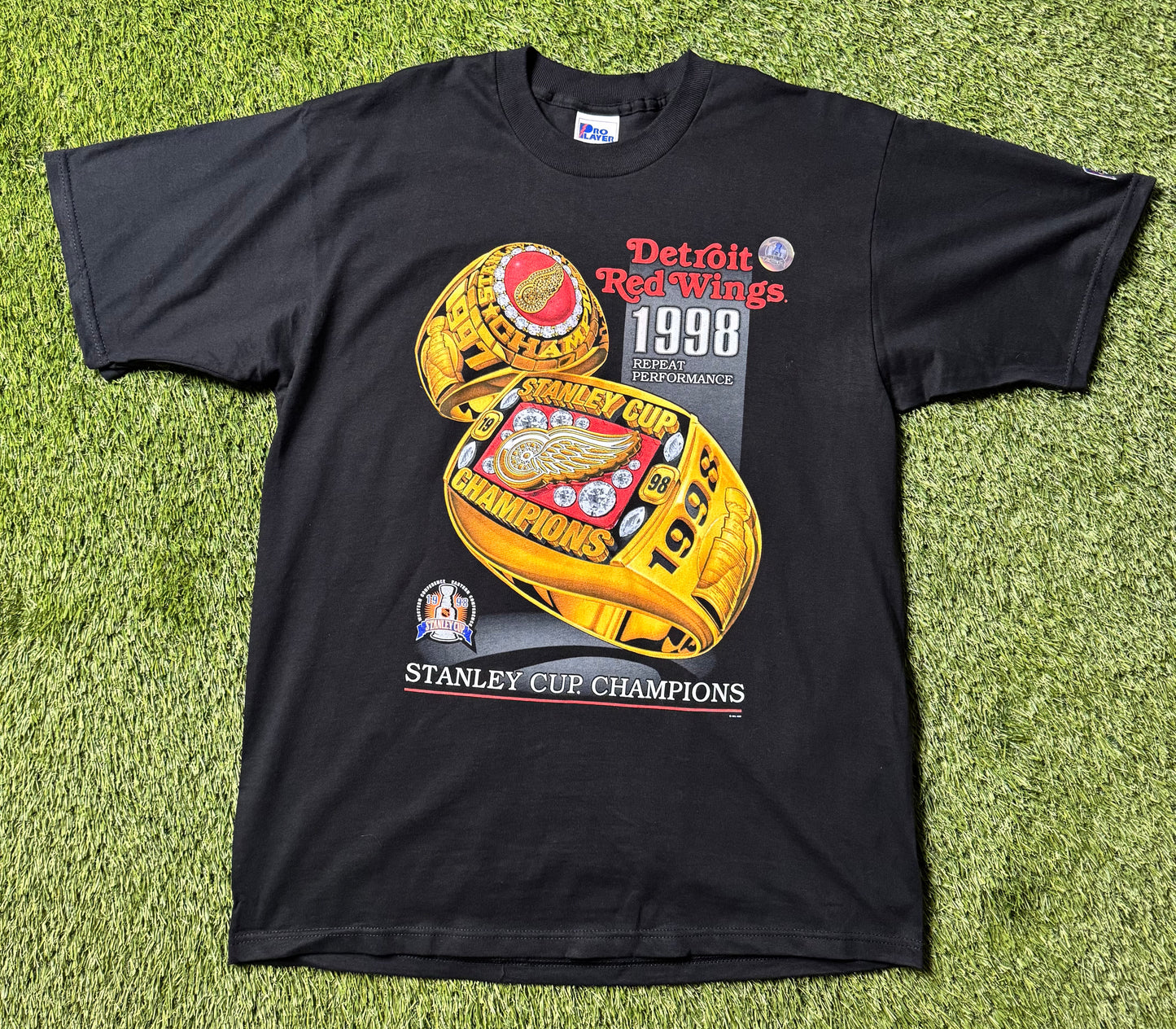 Vintage 1998 Detroit Red Wings Stanley Cup Champs T Shirt