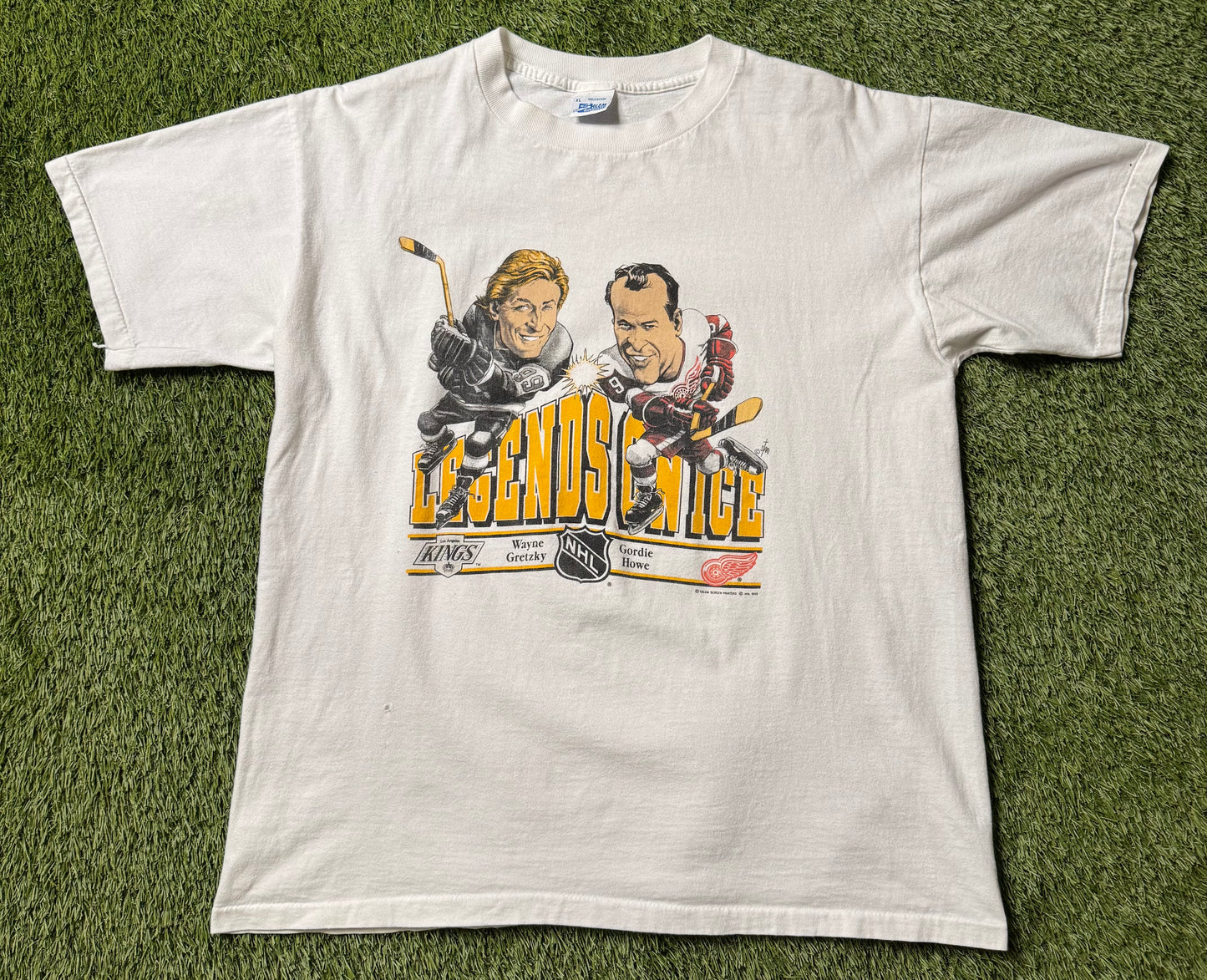 Vintage 1989 Detroit Red Wings Legends on ice t shirt