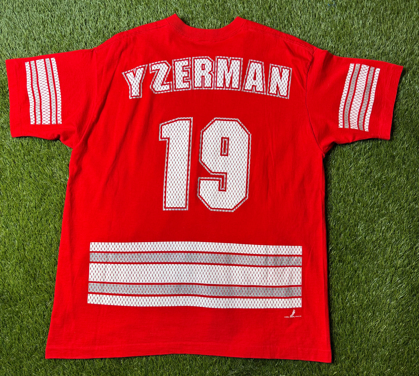 Vintage 90's Steve Yzerman Jersey T Shirt