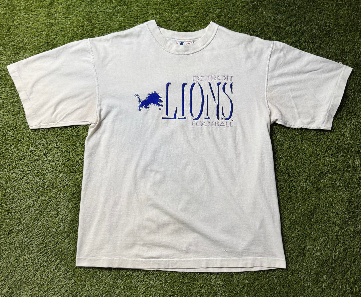 Vintage 90's Detroit Lions Embroidered T Shirt