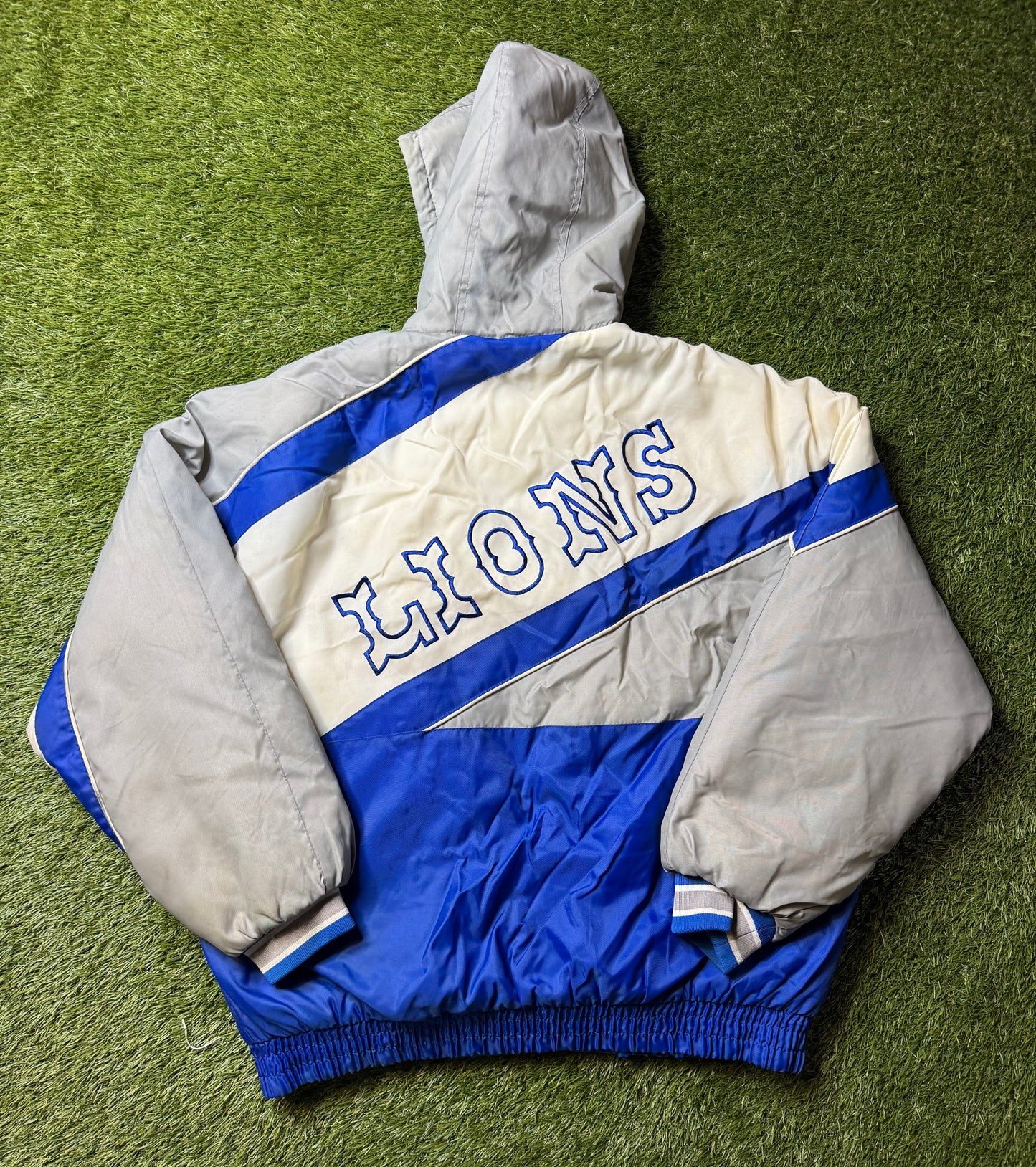 Vintage 90's Detroit Lions Gameday Puffer Jacket