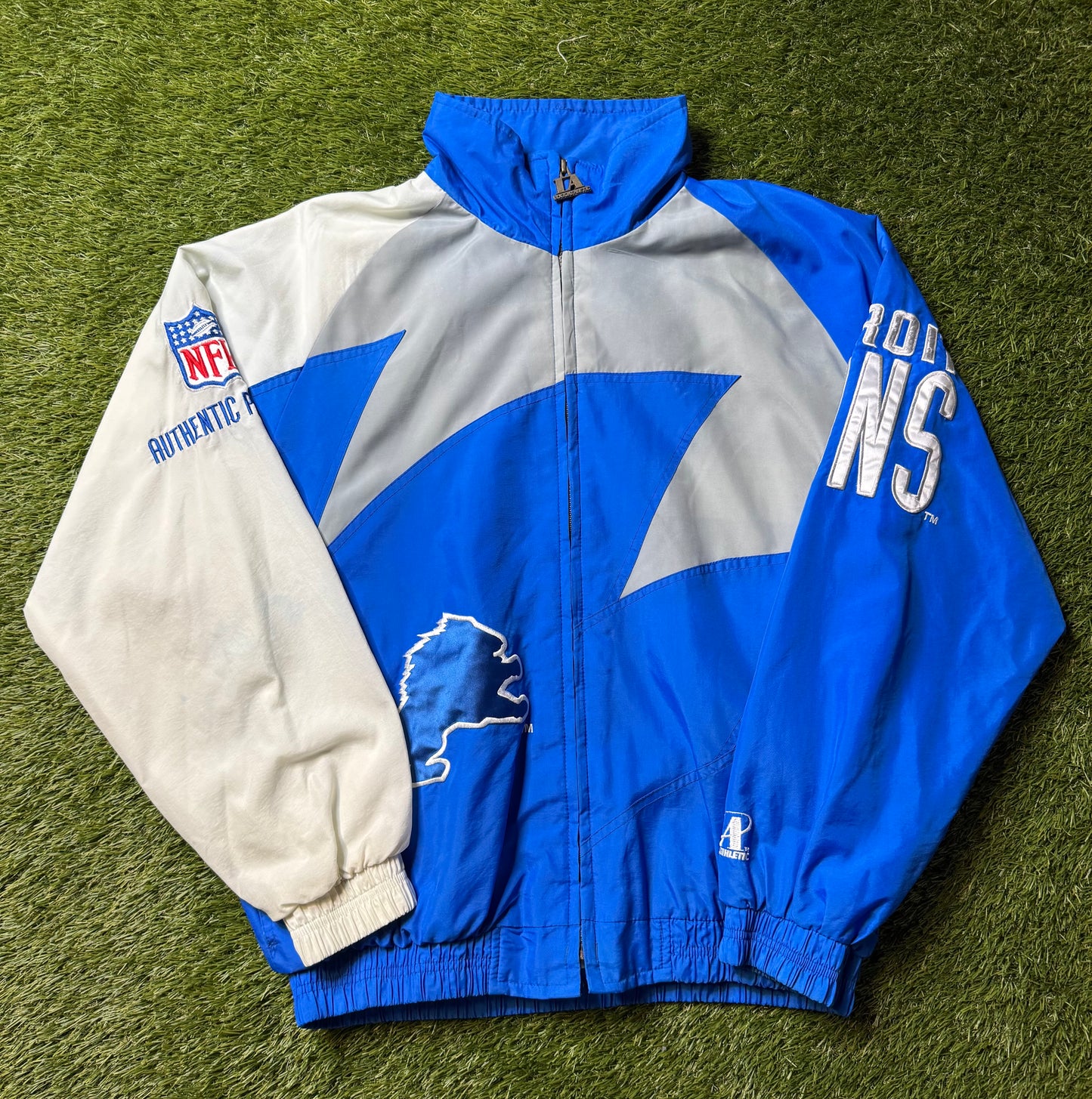 Vintage 90's Detroit Lions Sharktooth Jacket