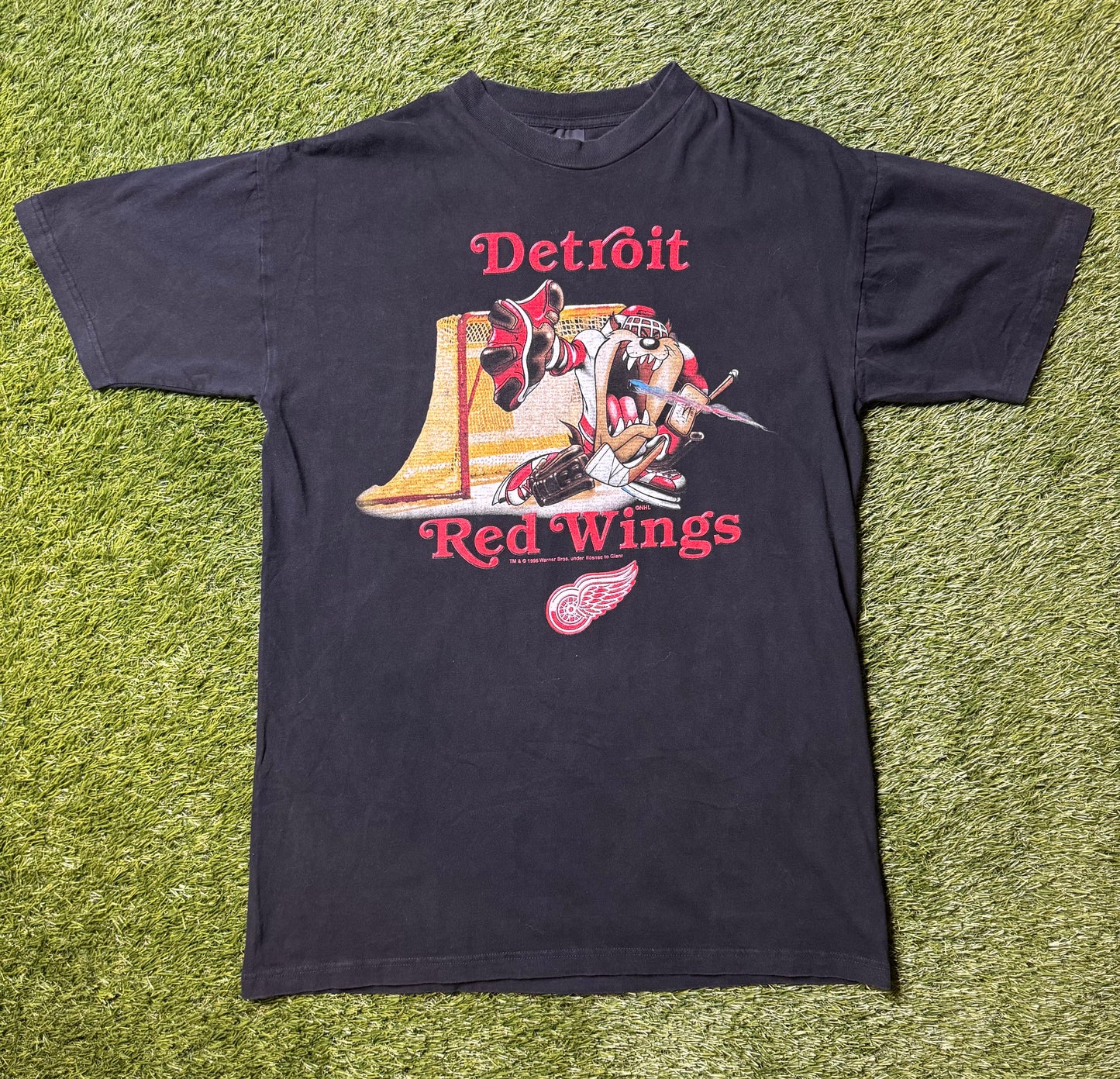 Vintage 1996 Taz Detroit Red Wings T Shirt