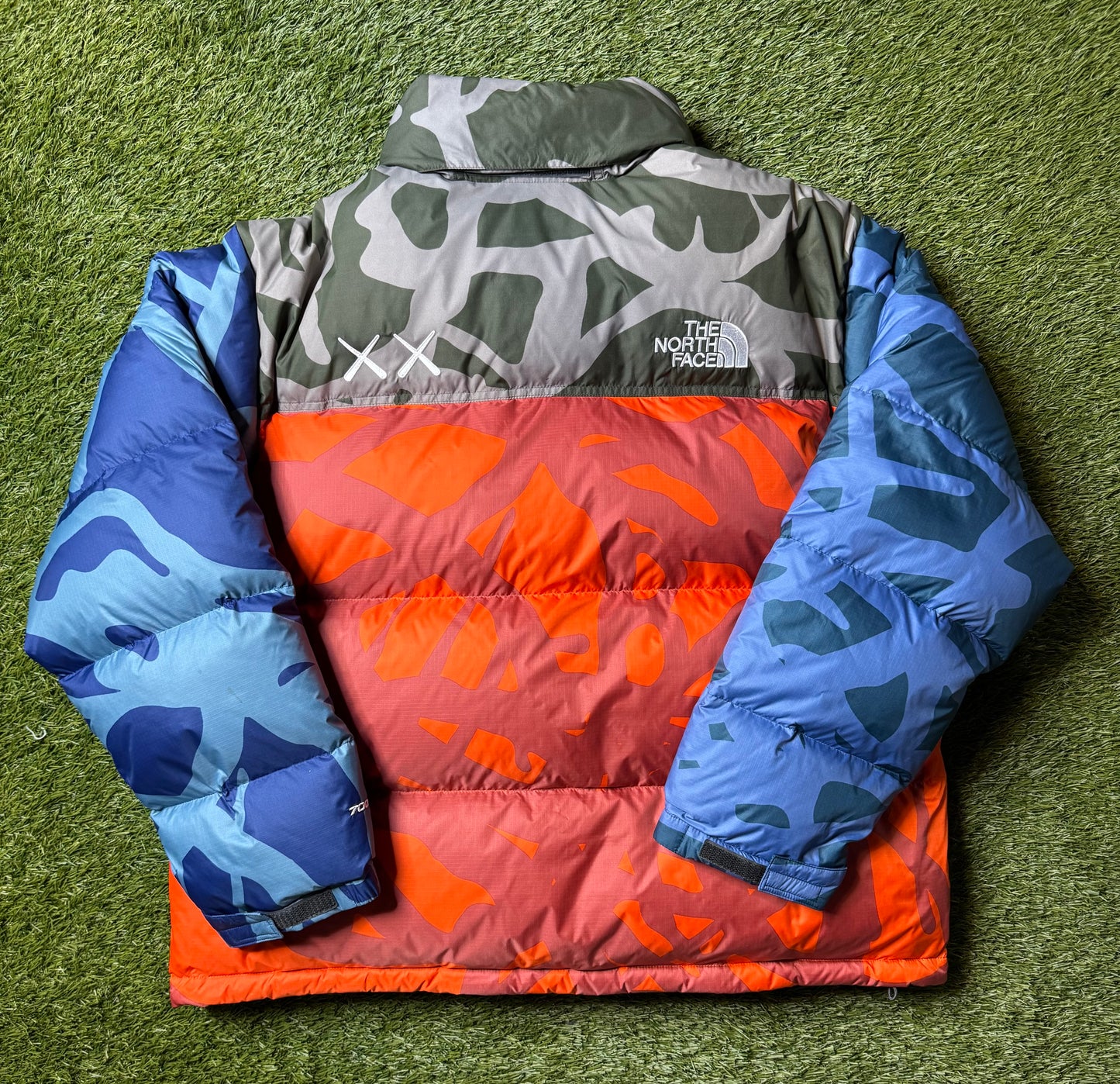 KAWS x The North Face Retro 1996 Nuptse Jacket KW Moonlight Ivory Nuptse Print