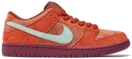 Nike SB Dunk Low Mystic Red