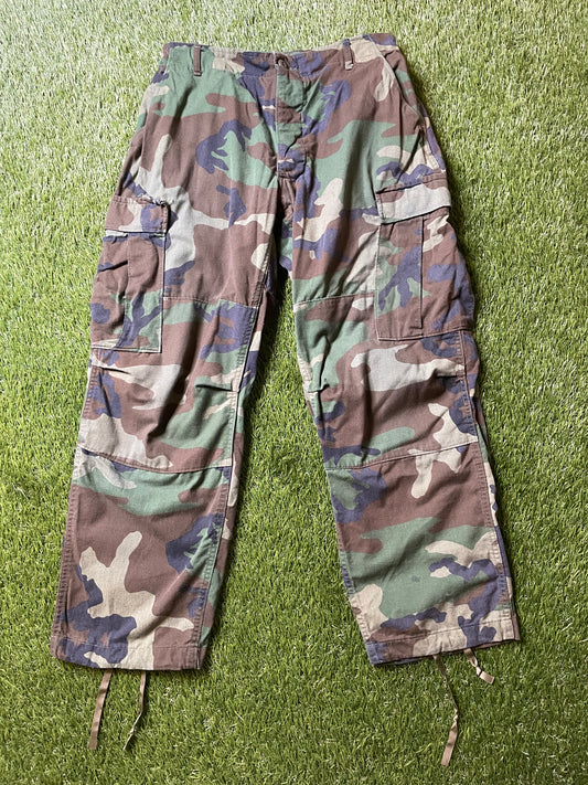Vintage Camo Cargo Pants Medium/Short