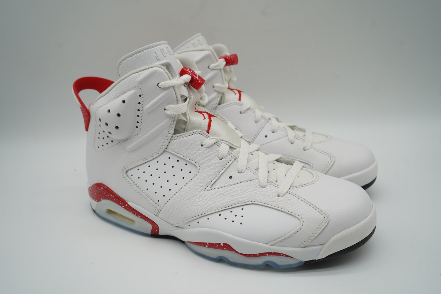 Jordan 6 Retro Red Oreo
