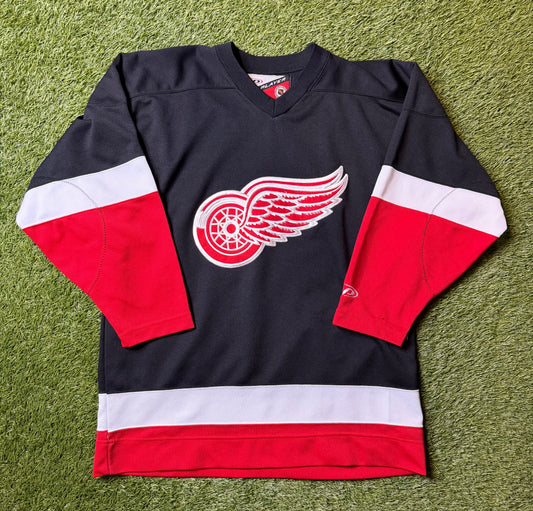 Vintage 90s Pro Player Detroit Red Wings Alternate Jersey