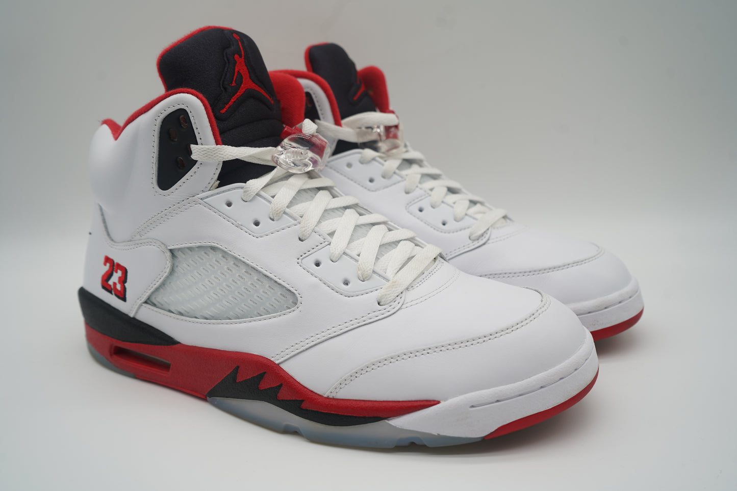 Jordan 5 Retro Fire Red Black Tongue (2025)