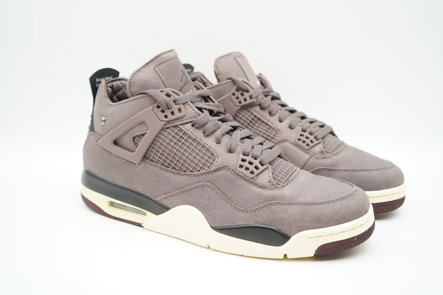 Jordan 4 Retro SP A Ma Maniére Violet Ore