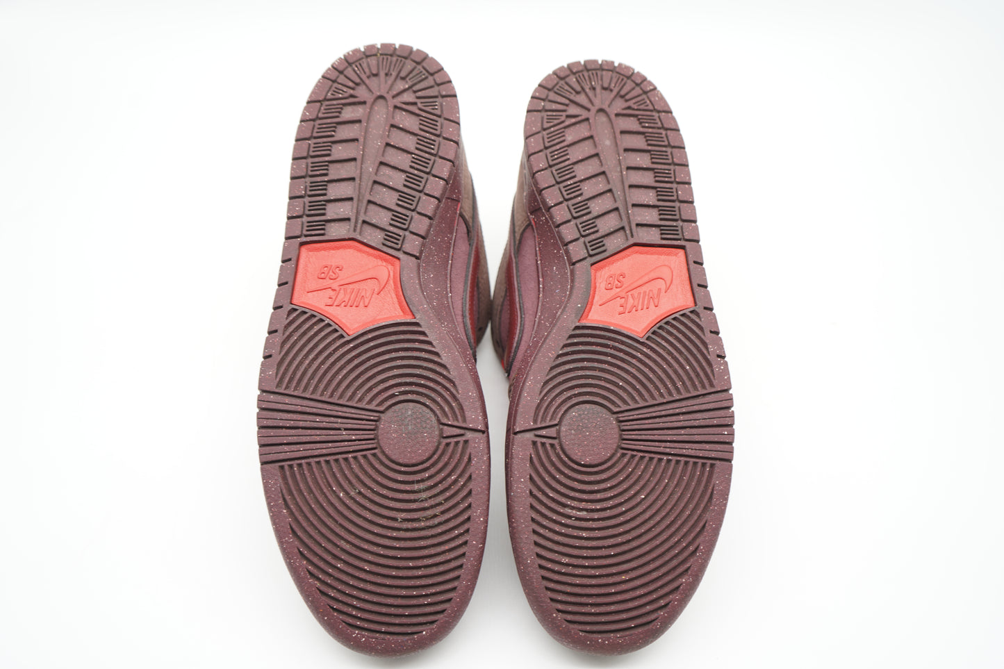 Nike SB Dunk Low City of Love Burgundy Crush