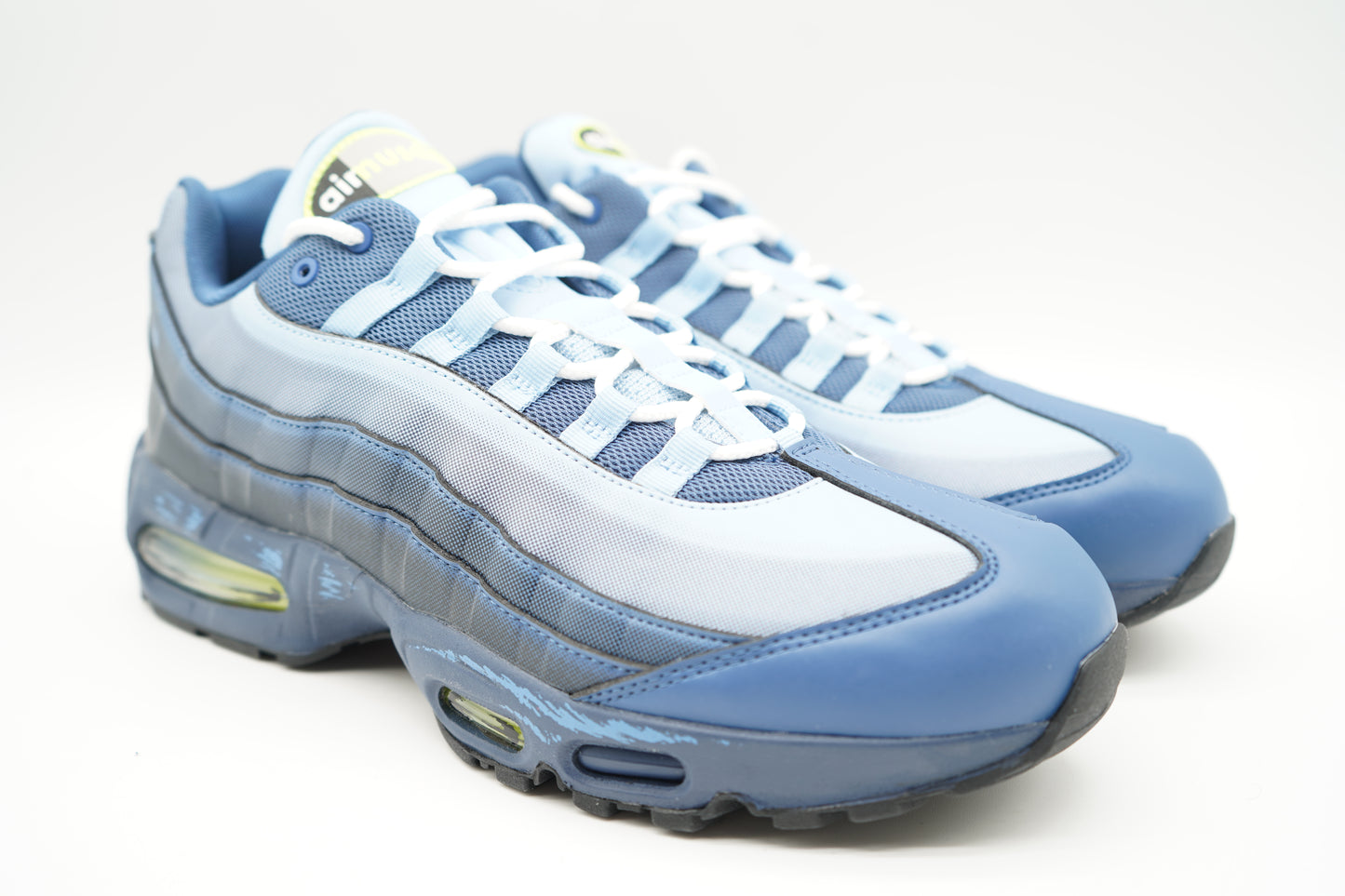 Nike Air Max Muscle 95 Yu-Gi-Oh! Joey (with Promo Card)