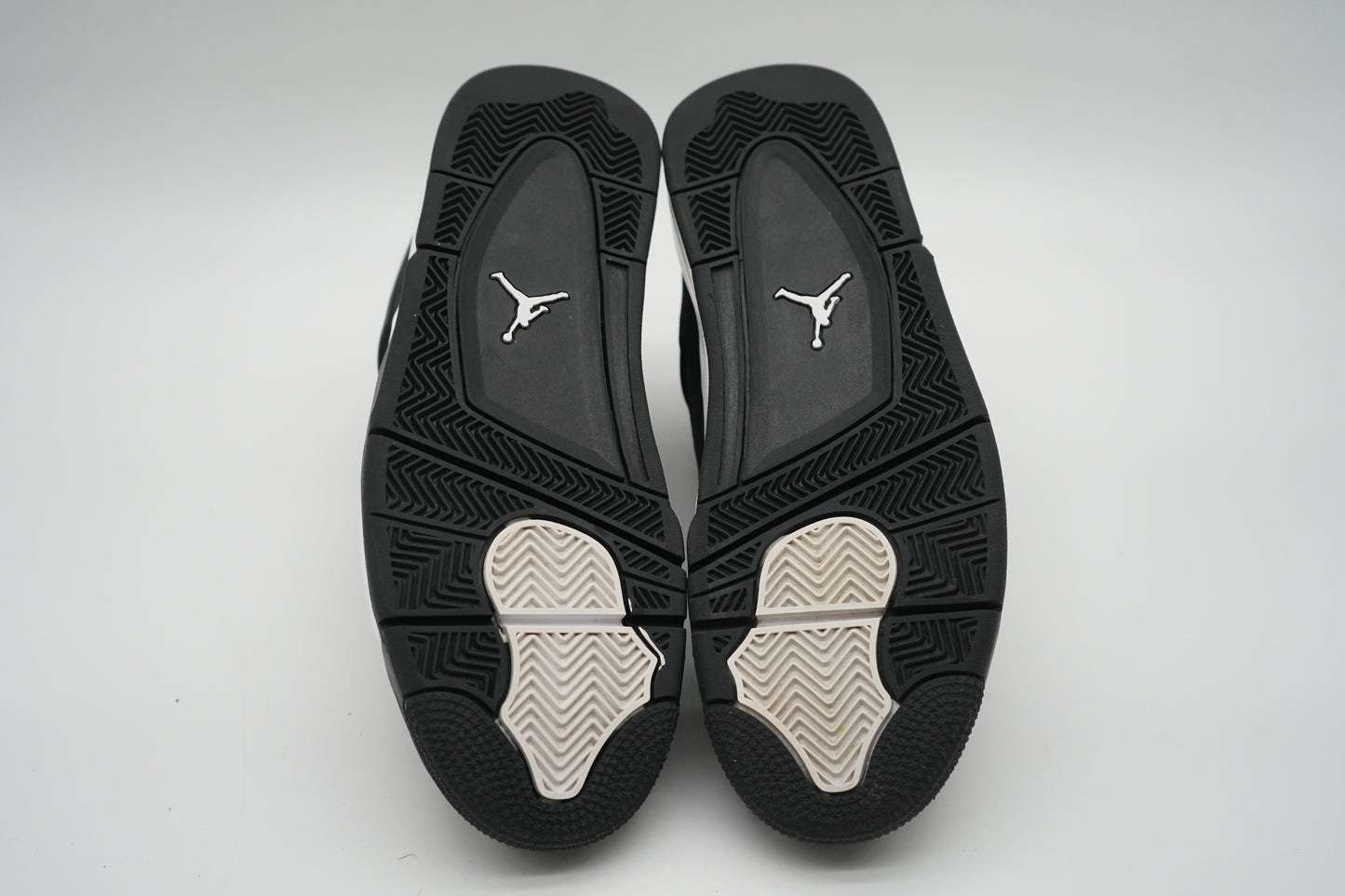 Jordan 4 Retro White Thunder