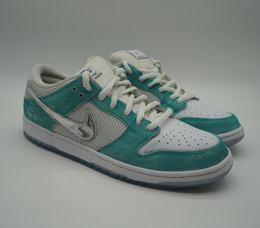 Nike SB Dunk Low April Skateboards