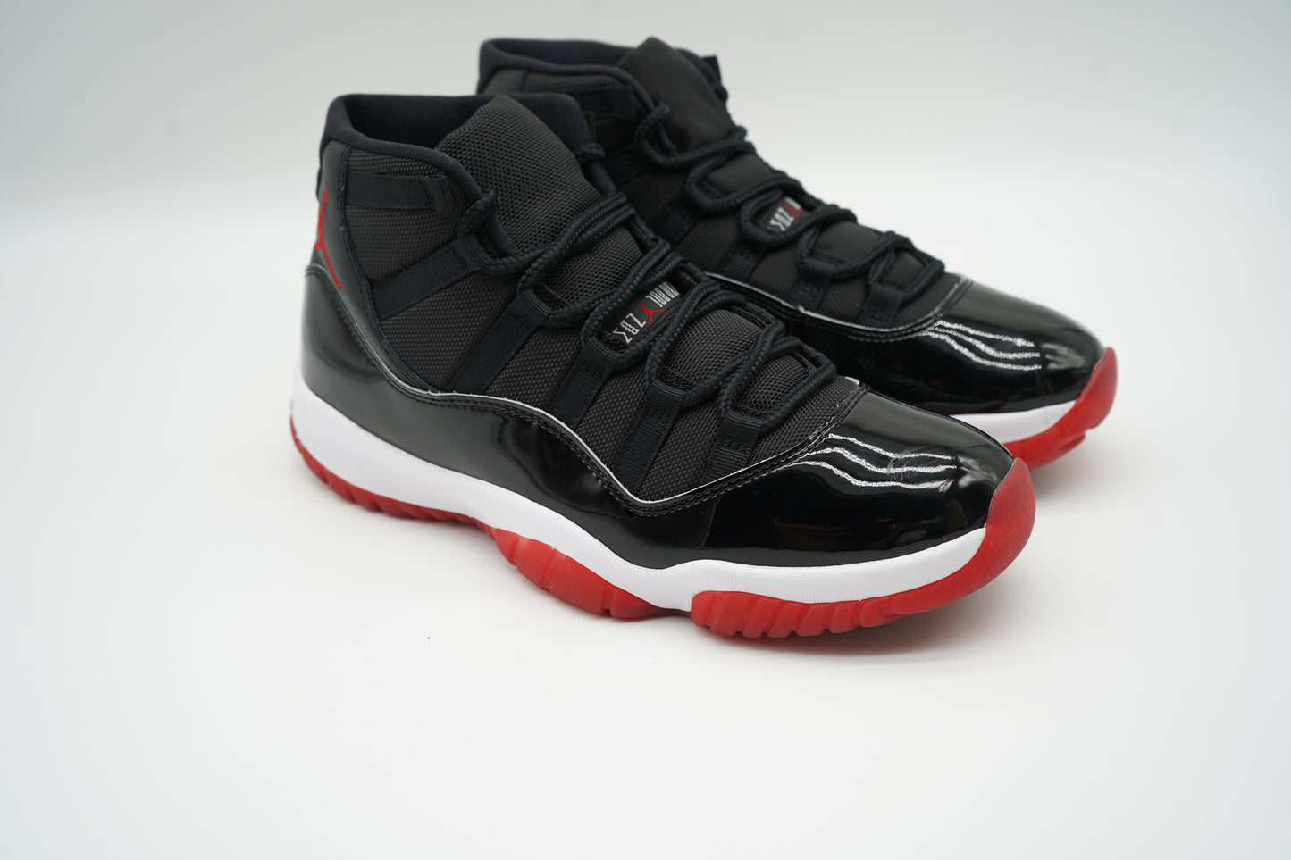 Jordan 11 Retro Playoffs Bred (2019)