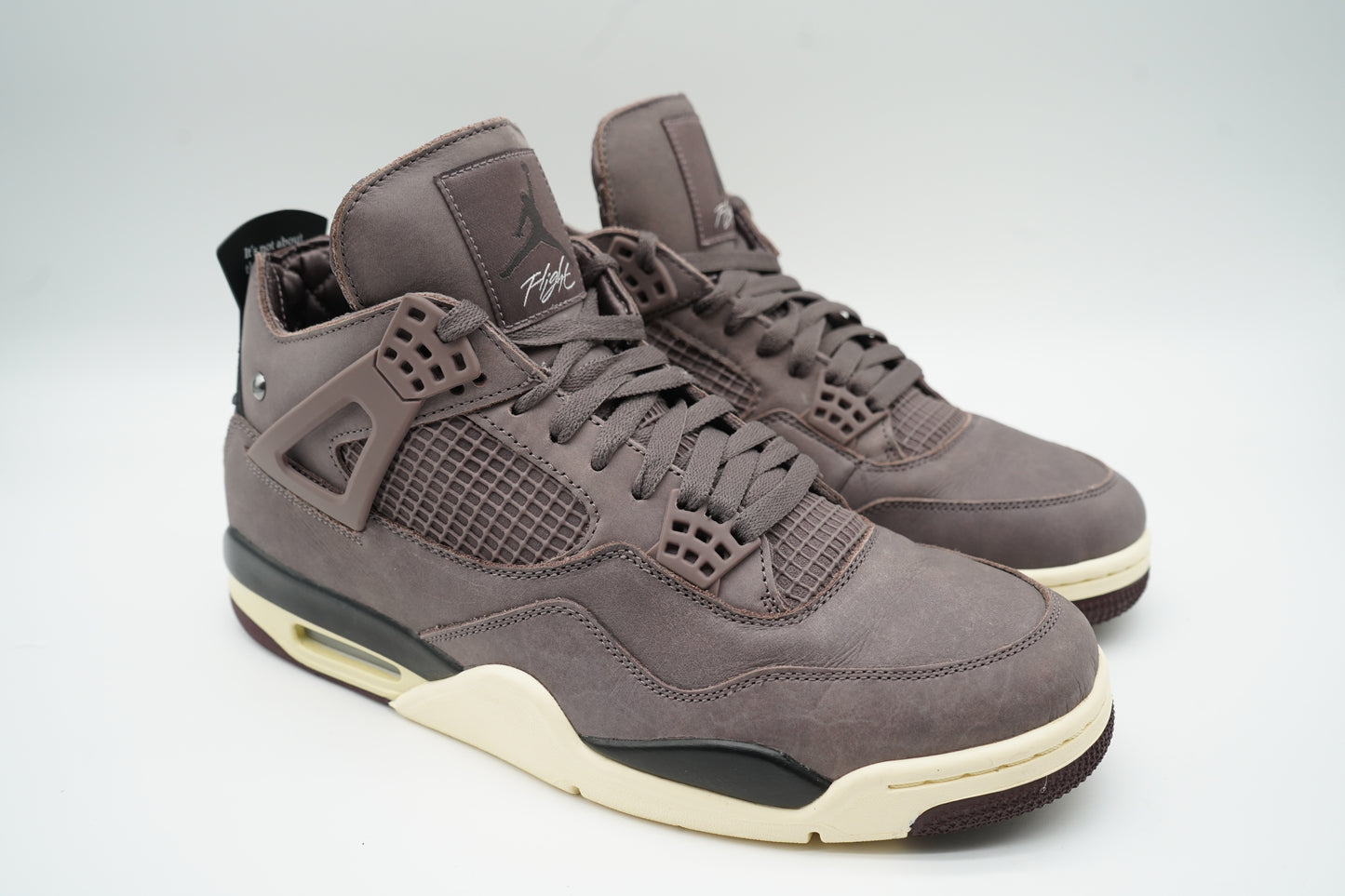 Jordan 4 Retro SP A Ma Maniére Violet Ore