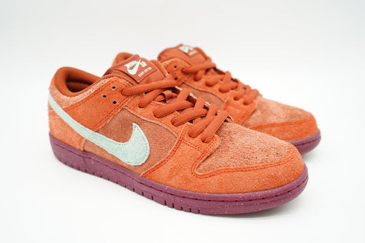 Nike SB Dunk Low Mystic Red Rosewood