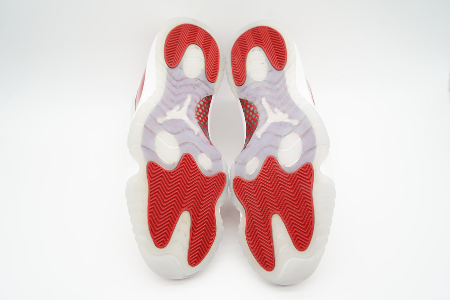Jordan 11 Retro Cherry (2022)
