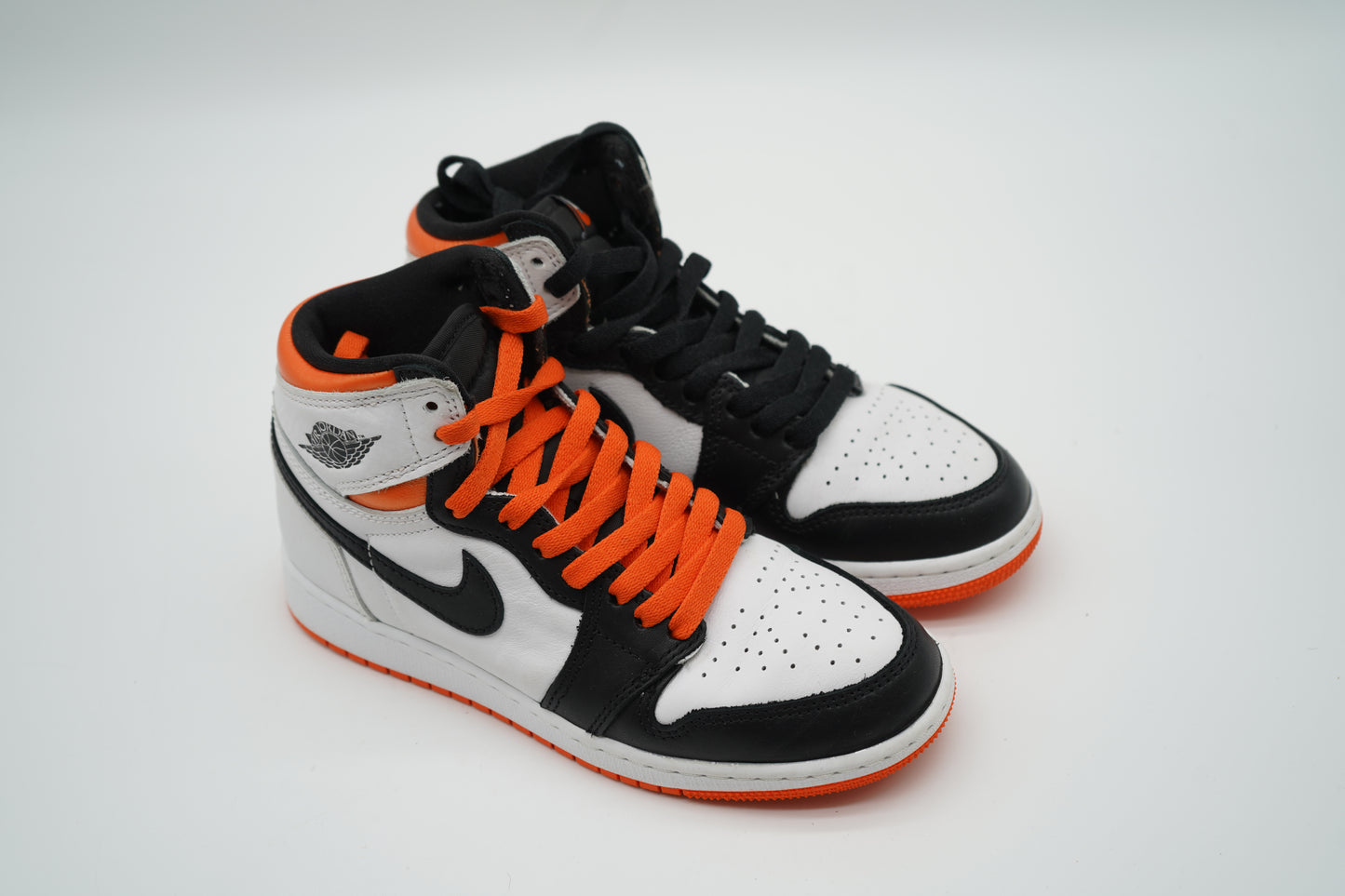 Jordan 1 Electro Orange